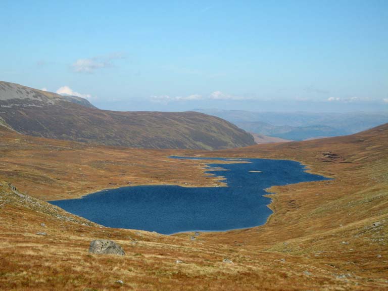 06 Loch a Bhealach Bheidhe from the south