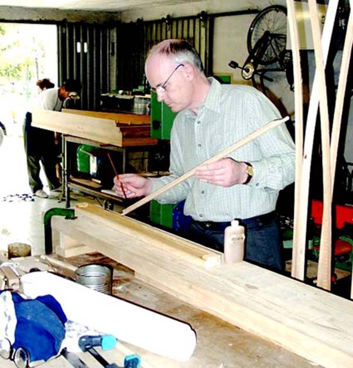 Willie glueing a jackrail moulding