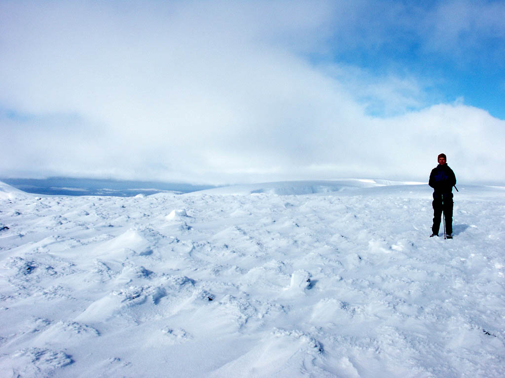 06 Johnny with the North Top of Beinn a Bhuird