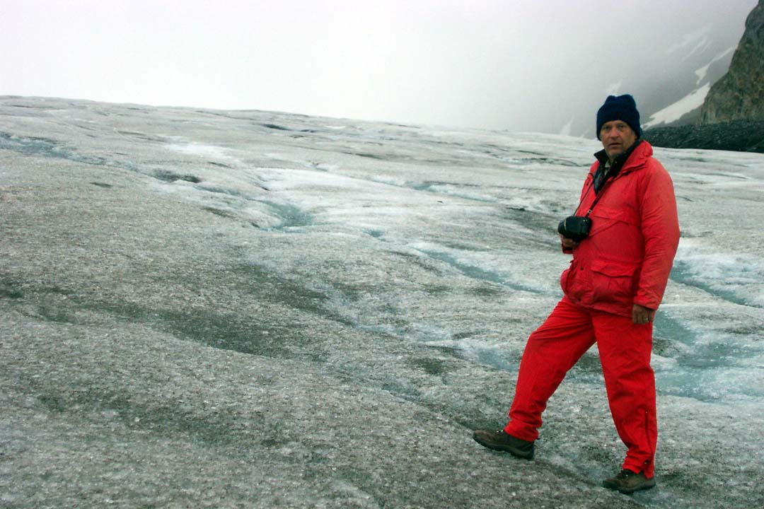 35 Richard on Athabasca tongue 2