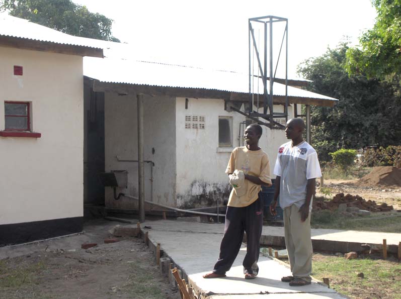 07 Peter and Misael on the Ablution Block pavements