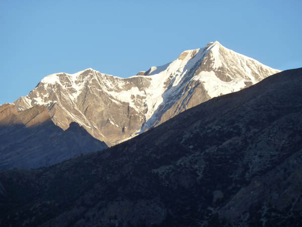 01 Mount Chulu East from Pisang