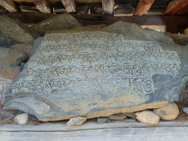 11 Buddhist prayer stones 1