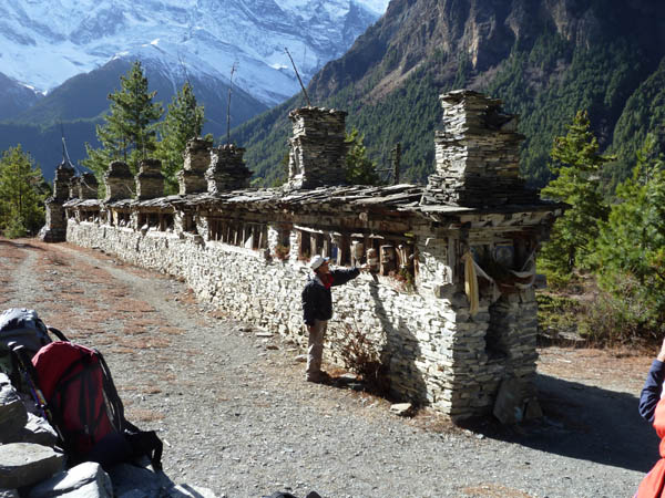 16 A huge assembly of prayer wheels