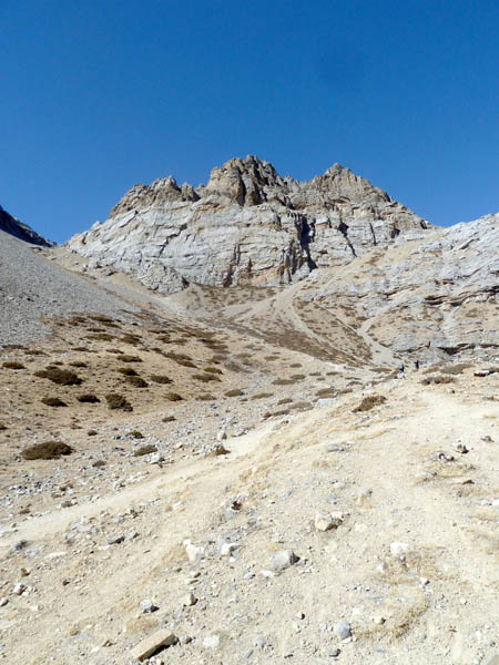 13 The track from Thorung Pheidi to Thorung High Camp