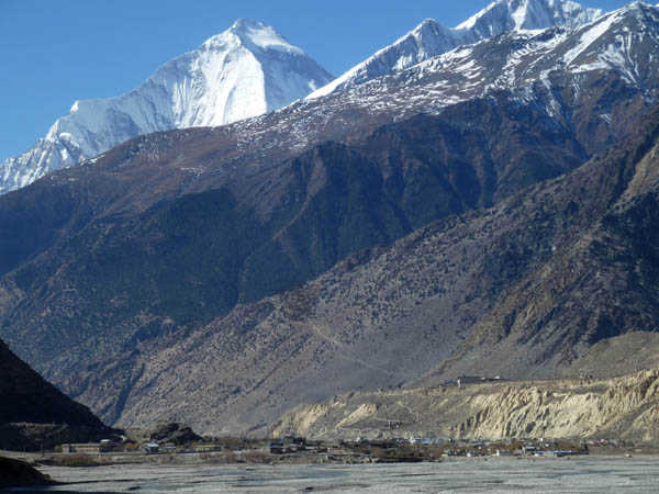 10 Jomsom with Daulagiri