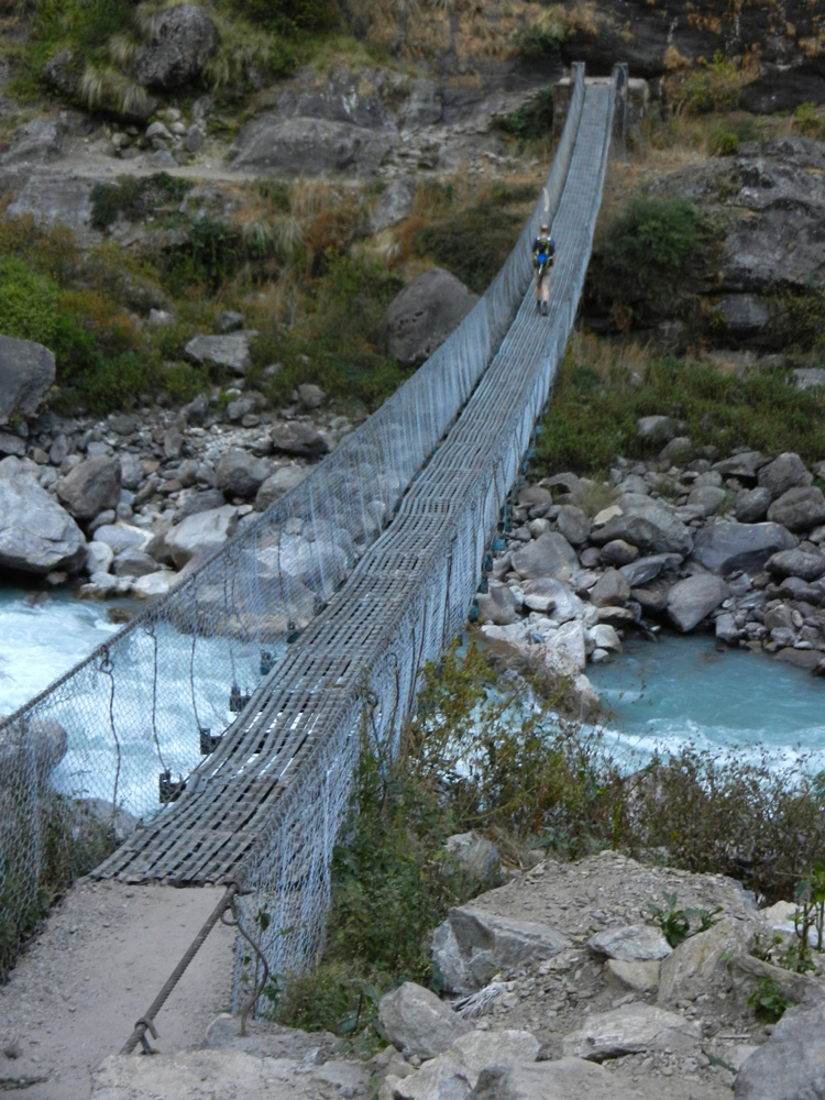 08 Johnny on a long suspension bridge