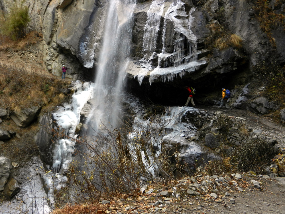 12 Crossing behind the waterfall