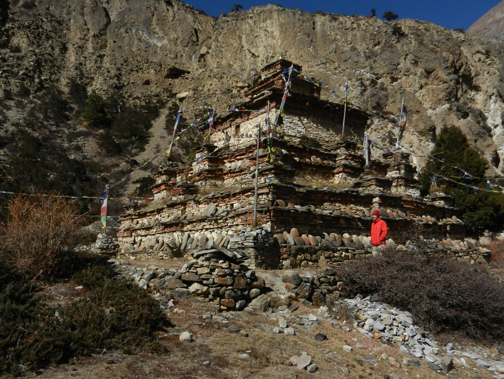 13 Johnny at the stupa