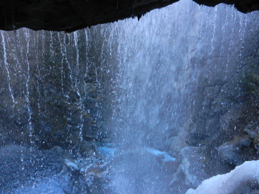 03 Inside the waterfall looking out