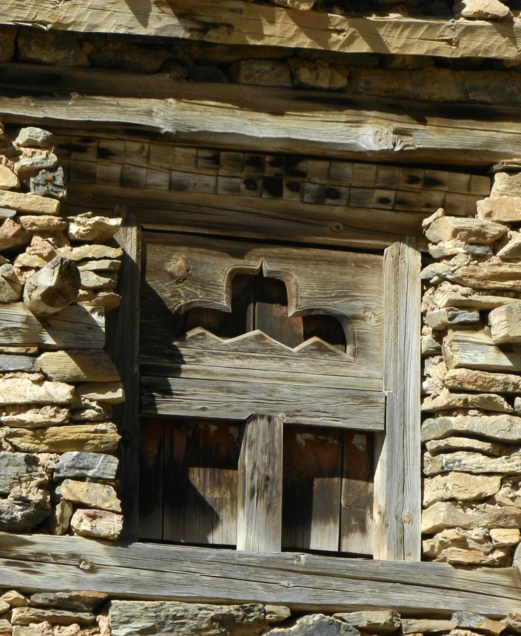 07 A window in an old house