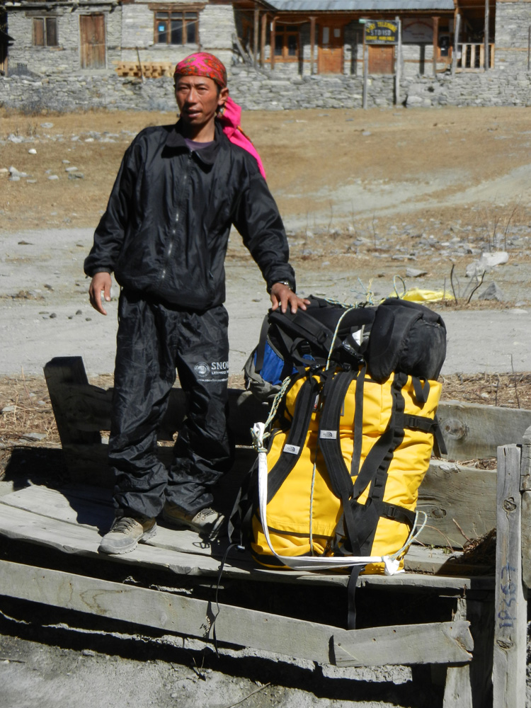03 Rajendra doing the final packing