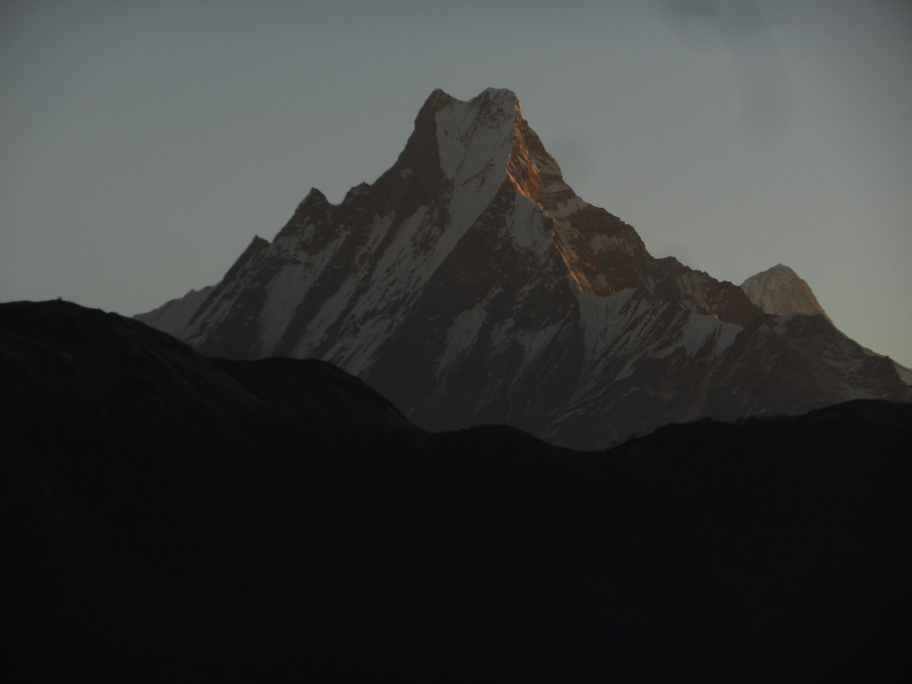 10 Machhapuchhre starts to light up