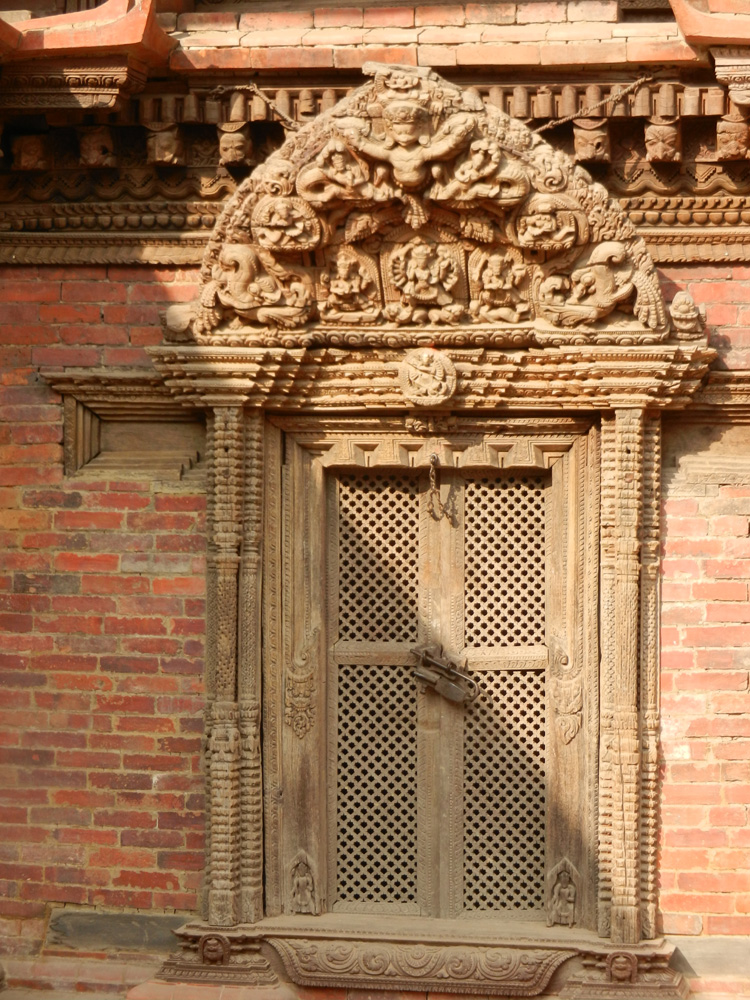 08 Door in the Royal Palace