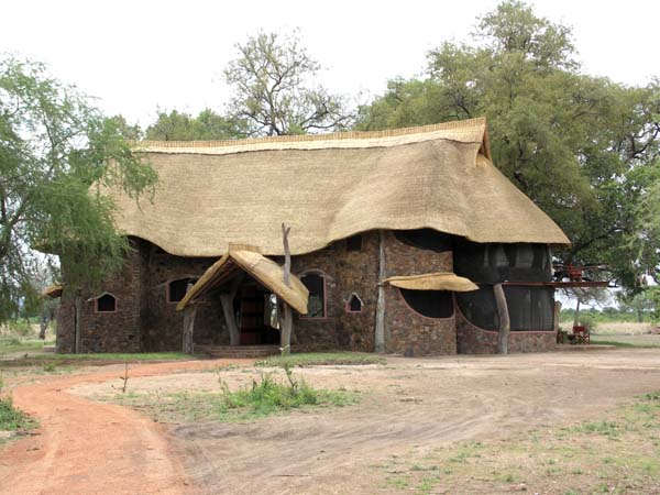 10 Luangwa Lodge, Robin Pope