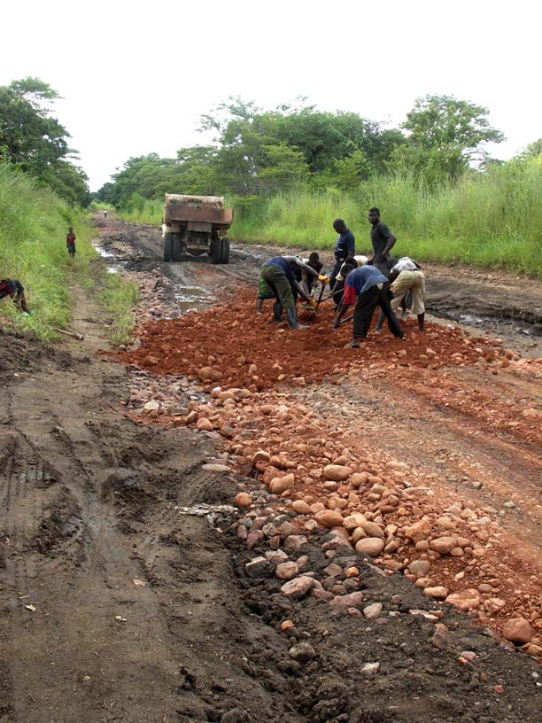 12 The road between Mambwe and Chipata