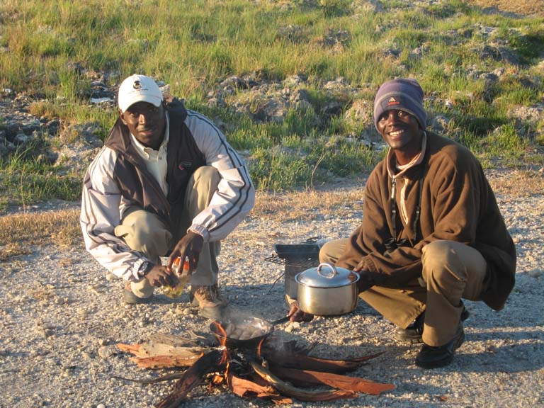 11 Bush breakfast by the hotsprings